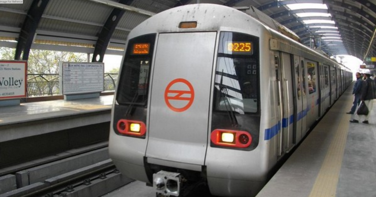 Delhi metro to run last train at 10 pm on Diwali